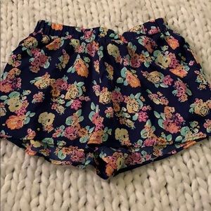 Floral flow shorts
